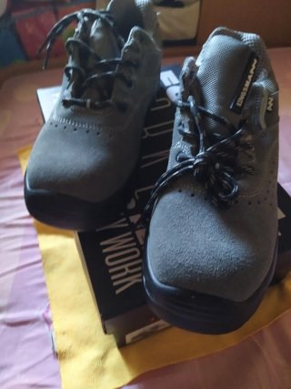 Zapatos de protección gris