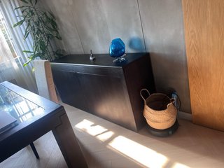 Mesa comedor 110x180 y aparador moderno  180x45x80
