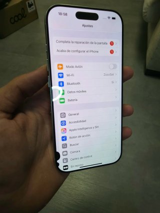 Pantalla iPhone 16 Pro con tara