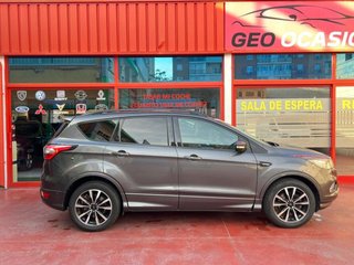 FORD Kuga 2.0 TDCi 110kW 4x2 ASS STLine