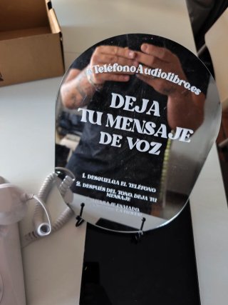 Teléfono Antiguo Blanco Audio Libro