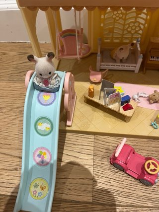 Lote guarderia y parque  + regalo bus sylvanian