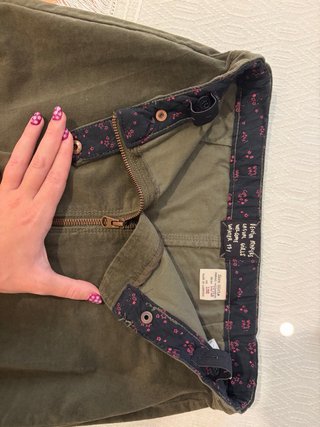 Falda mini pana verde militar. Talla 11-12
