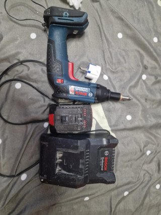 BOSCH 18 V