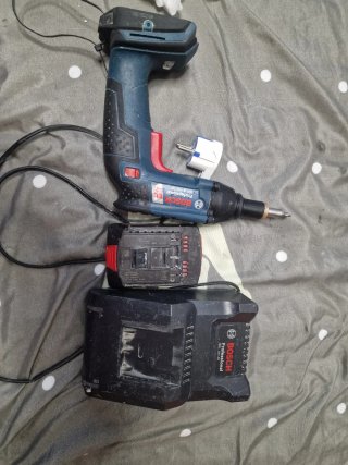 BOSCH 18 V