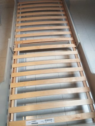 2 Camas Extensibles IKEA   90€ cada una