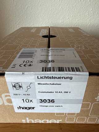 Conmutador 10AX, 250v - Hager 3036