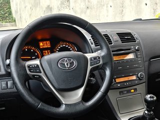AVENSIS TOURER ADVANCE 2.0 D4D 125 CV * 1 DUEÑO *