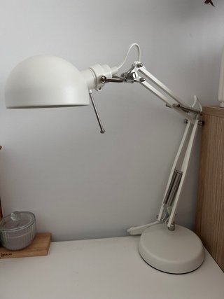 Flexo de mesa blanco articulado