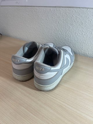 Nike Dunk Gris y Blanco Talla 42
