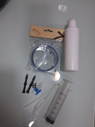 2 Cubiestas Gravel + kit liquido sellante tubeless