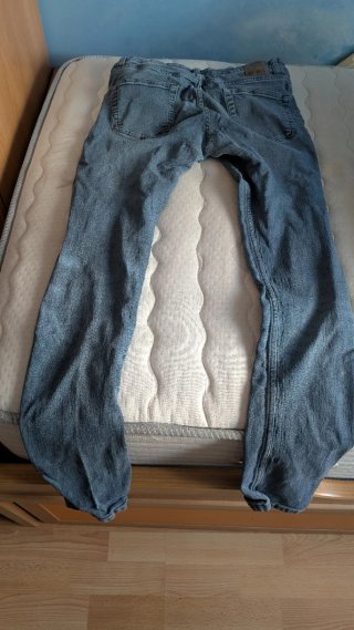 Pantalón vaquero azul marino