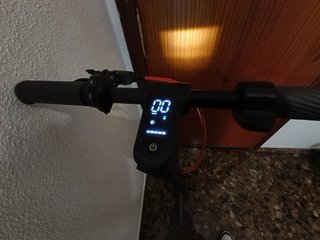 Patinete 5TH WHEEL ES09 (V 30) OPORTUNIDAD.