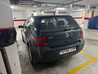 Volkswagen Golf 2003