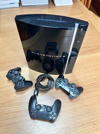Consola Sony Playstation 3 con CAJA
