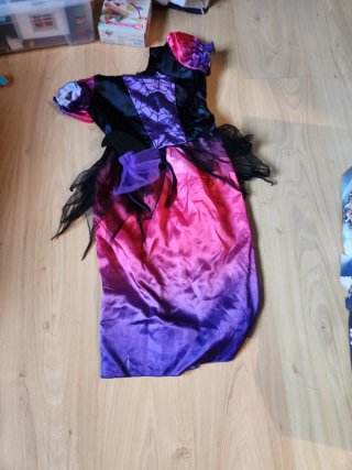 Disfraz Halloween Bruja Morado Rosa. Talla 8-10