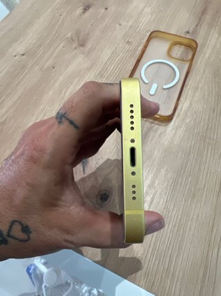 iPhone 14 Amarillo