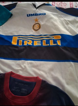 Camisetas de fútbol vintage y modernas