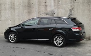AVENSIS TOURER ADVANCE 2.0 D4D 125 CV * 1 DUEÑO *