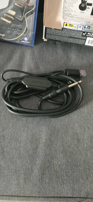 Rocksmith 2014 Edition PS4 con cable