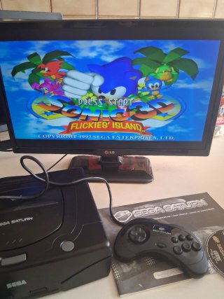 Consola Sega Saturn Negra