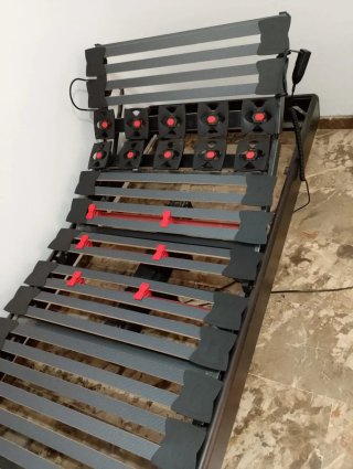 Cama clínica eléctrica sin colchón