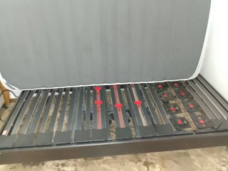 Cama clínica eléctrica sin colchón
