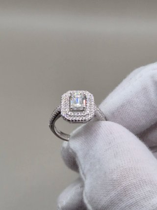 Anillo Plata 925 Moissanita Emerald Pavé 2ct