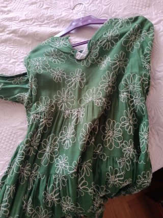Vestido Zara verde estampado flores talla única
