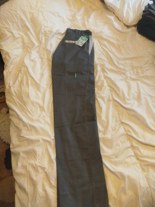 Pantalón de trabajo gris nuevo
