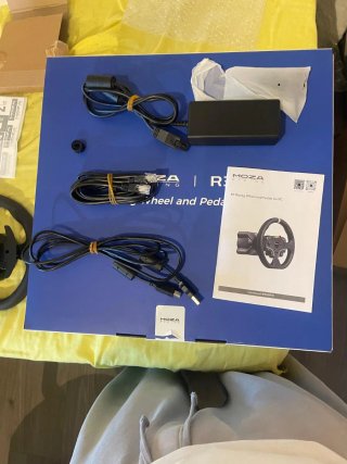 Volante MOZA Racing R3 + Pedales SR-P Lite