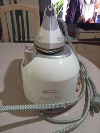 Centro de Planchado DeLonghi