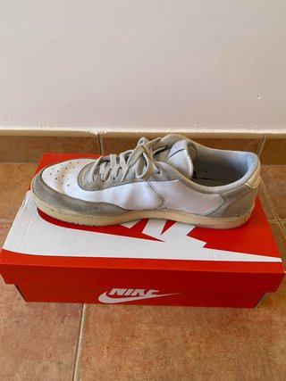 Nike Court Vintage T44