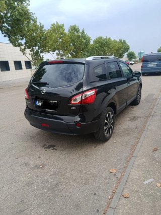 Nissan Qashqai+2 2011