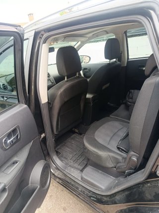 Nissan Qashqai+2 2011