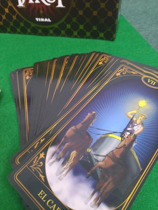 Baraja del Tarot Dorada Tikal