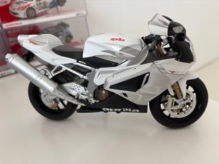 Motos a escala 1/10 colección Motos coleccionable