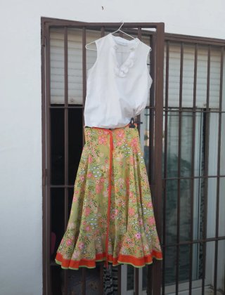Vestido de flamenca verde y rosa