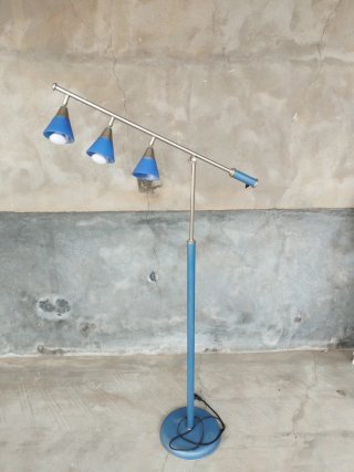 Lámpara de pie 3 focos azul y plata
