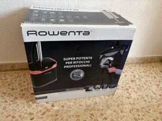 Plancha de vapor Rowenta nueva con accesorios