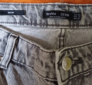 Pantalón vaquero Bershka Mom Roto Talla XL