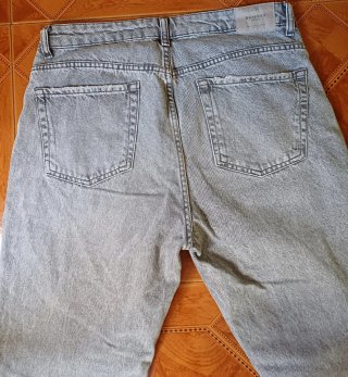 Pantalón vaquero Bershka Mom Roto Talla XL