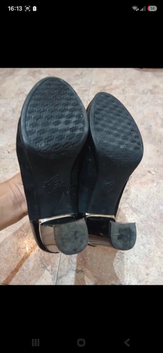 Zapatos de tacón negros talla 35