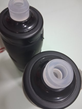 2 Bidones negros 750ml