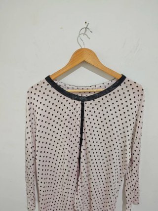 Blusa Zara lunares manga larga Talla L