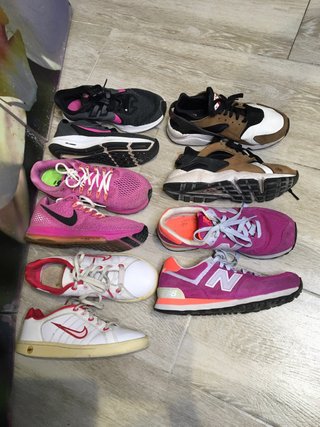 Lote 5 pares zapatillas Nike y New Balance