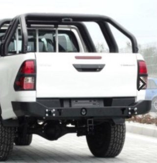 Parachoques Trasero Toyota Hilux Revo.