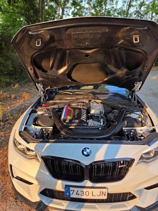 BMW M2 CS