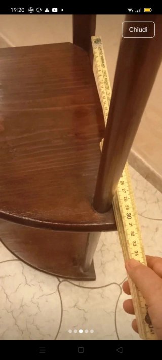 Angoliera vintage in legno