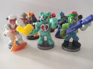 Pack 10 Figuras Akedo